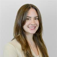 Elizabeth Hiscock's Instagram, Twitter & Facebook