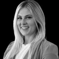 Danielle Emmer's Instagram, Twitter & Facebook