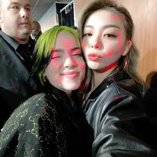 Billie eilish wallpaper aesthetic laptop. Lovin Ailee ì—ì¼ë¦¬ On Twitter 200127 Ailee S Instagram Update With Billie Eilish Ailee ì—ì¼ë¦¬ Grammys Itzailee Billieeilish