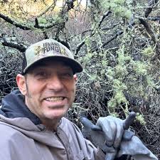 I've been solo in the Tamarindo area for a week, trying to figure out next  place to go for a week before flying out of Liberia..l was thinking of  taking a 7