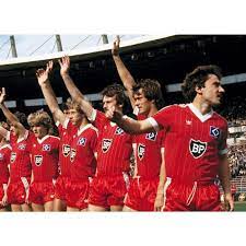 They have played in the top tier since the end of world war one. Hamburger Sv 1983 84 Retro Shirt Retrofootball