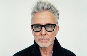 Mikael Simpson's Instagram, Twitter & Facebook