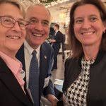 Kara McCormick-Lyons (@kmclyons)