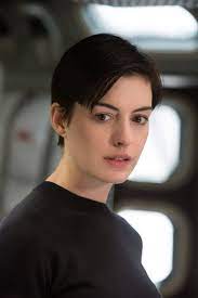 Still Of Anne Hathaway In Interstellar 2014 Anne Hathaway Anne Anne Hattaway
