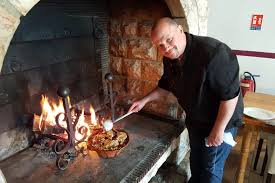 Répondre à une question simple : Dans Les Secrets Du Cassoulet De Castelnaudary Plat Emblematique De La Gastronomie D Occitanie Voix Du Midi Lauragais