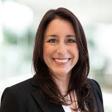 Kelli Everett's Instagram, Twitter & Facebook