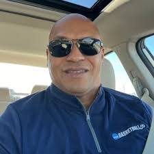 Cassandra Suggs's Instagram, Twitter & Facebook