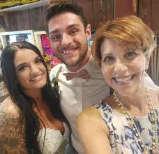 Joann Putnam's Instagram, Twitter & Facebook