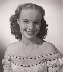 40 Lovely Photos of a Teenager Peggy Ann Garner in the 1940s ~ Vintage  Everyday