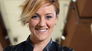 Cristina pardo tendrá otro nuevo programa en la sexta y en esta ocasión uno de los grandes liarla pardo, que es como podría llamarse el espacio, será un magacín de actualidad que se emitirá. Cristina Pardo Presentara Liarla Pardo Un Nuevo Programa Para El Fin De Semana De Lasexta