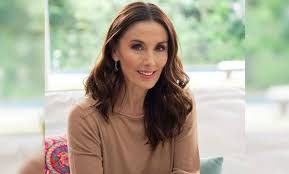 Con una sorpresa tinelli hizo llorar a todos en la academia. Viviana Saccone Se Separo De Su Novio 25 Anos Mas Joven Diario Panorama Movil