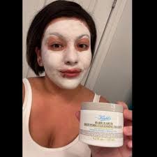 Detoxify skin & control oil. Kiehls Rare Earth Deep Pore Cleansing Masque Reviews 2021