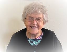 Shirley Southerland's Instagram, Twitter & Facebook