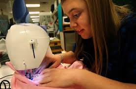 Reality show, economy spark interest in making clothes at home