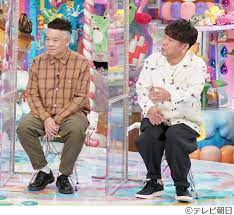 雨上がり決死隊が解散する理由として、一部では2人の不仲が指摘されています。 宮迫は自身のyoutubeチャンネルなどでコンビの「解散はない」と公言しているが、 一方で復活する気配もまるでない。 吉本興業の関係者は 「二人の仲は冷え切っている」 7vn2osbsfwhbqm