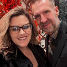 How to connect with Tyrone O'Neill lineage descendants in America?