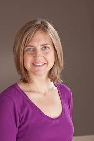 Amazon.co.jp: Complete Self Massage Workbook: Over 100 Simple Techniques  for Re-Energizing Body and Mind : Weber, Kristine Kaoverii: Foreign  Language Books