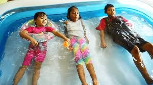 Unboxing Kolam Renang Anak Besar Banget Youtube