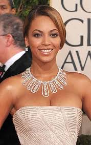 Holiday beauty: Get festive, get gorgeous