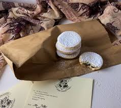 They chose to split the students into four 'houses'. Harry Potter Kesselkuchen
