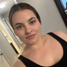 Heather Crosswhite's Instagram, Twitter & Facebook