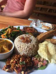 Gambar bebek goreng dan nasi paling bagus. Milas Yogyakarta Java Restaurant Happycow