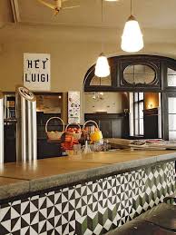 Im Hey Luigi Kann Man Unabsichtlich In Partystimmung Geraten Obwohl Man Doch Nur Schnell Etwas Essen Wollte Zum Beispiel Was Fine Restaurant Luigi Restaurant