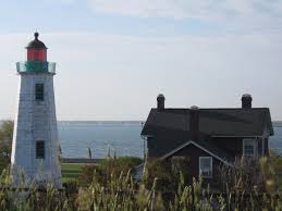 Strategically situated at the mouths of three rivers, old point comfort lighthouse marks the entrance to historic hampton roads. Old Point Comfort Lighthouse Hampton Aktuelle 2021 Lohnt Es Sich Mit Fotos