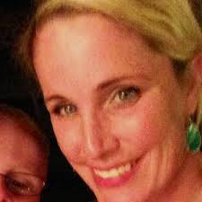 Lynn Roberts (@robertslm2004)