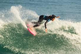 Surfers gear up for meo portugal cup of surfing. Boardriding Teresa Bonvalot
