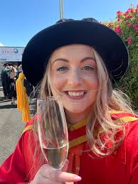 Siobhan Johnston (@SiobhanM_UU)