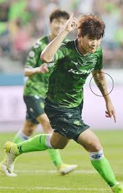 김민재) also known as real.be, is a south korean actor and rapper.he starred in television series second 20s (2015), my first time (2015), dr. Kim Min Jae In K League Classic S Jeonbuk In Spotlight The Dong A Ilbo