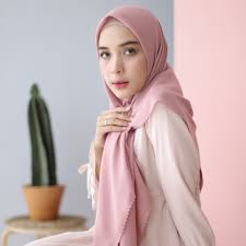 Apr 02, 2018 · cara asik mengajar anak mengenal warna. 9 Warna Hijab Kekinian Yang Wajib Dimiliki Sudah Punya Yang Mana Moms Orami