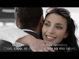 Distinsa maria donciu umbla pe stradă, mai acum câţiva ani, împărţind fluturaşi cu dumnezeu, planeta venus şi nu mai ştiu ce fiinţe. Maria Nazionale Ciao Ciao Youtube