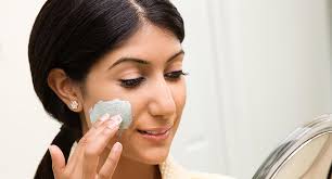 Sabun cuci muka ini memiliki formula dan tekstur yang ringan yang akan membantu membersihkan wajah kita dari segala macam bentuk kotoran dan juga. Waspada Tanda Anda Pakai Kosmetik Berbahaya Jerawat 50 Hilang Meski Baru 3 Hari Pakai Okezone Lifestyle