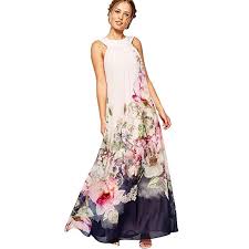 Jun 08, 2021 · capiamo quali vestiti zara corti e cortissimi comprare ora per rendere le tendenze moda estate 2021 le alleate dei nostri look da giorno e da sera. Vestito Donna Lungo Estivo Ecco Le Offerte Piu Economiche