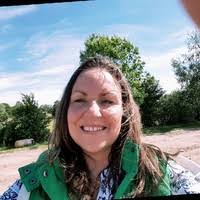 40+ "Julia Deacon" profiles