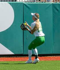 She and megan williams are both famous softball players on tiktok. Oregon Softball Star Haley Cruse Isn T Ready To Hang Up Her Cleats Just Yet Kval