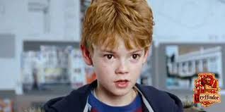 Thomas Brodie Sangster & Keira Knightley's Love Actually Age Gap Is So  Small It Still Shocks Us Over 20 Years Later