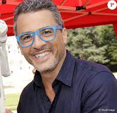 En illustration de la publication, les internautes ont pu découvrir des photos de l'incident qui s'est déroulé dans sa. Julien Cohen Victime D Une Inondation Coup Dur Pour La Star D Affaire Conclue Purepeople