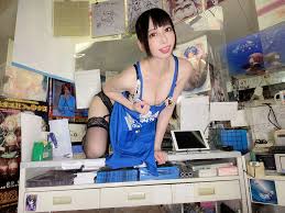 240805][みーや☆ふぁくとりー]アダルトショップに現れた露出狂女 | アダルトショップに現れたスタイル抜群な巨乳露出狂の美女「みーや」 |  三次元 | ニュース | うらあきば.じぇいぴ～