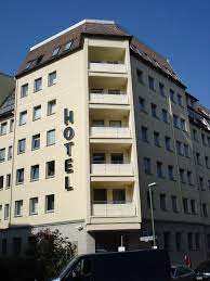 It offers modern rooms, wi fi throughout the property and public parking on site. Milatz Schmidt Architekten Gmbh Dietrich Bonhoeffer Haus Berlin