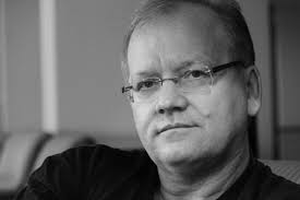 nerds of a feather, flock together: 6 Books with Jonathan Strahan