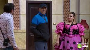 مسرح مصر أشرف عبدالباقي يخرج عن النص وطلب غريب من مصطفى خاطر أنا صارف على المسرح كتير Youtube