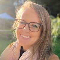 Samantha Palin's Instagram, Twitter & Facebook