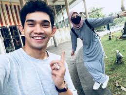 Ardell aryana, arwa malaikha urwa, nadzmi adhwa. Video Hai Jodoh Comel Je Aksi Spontan Ardell Friendzone Kan Nadzmi Adhwa Berita Steady