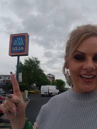 Aldi grocery shopping in Indiana as a Washington state resident