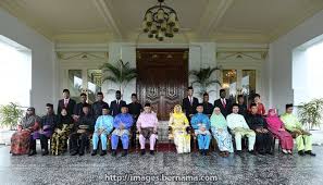 The istana seri menanti, also known as the istana lama seri menanti, is one of the famous landmarks in negeri sembilan. Bernama On Twitter Istana Terbuka Aidilfitri Di Istana Besar Seri Menanti Https T Co 4v8xjefav8