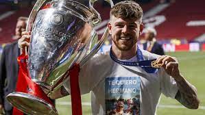 He went to a show called la resistencia. Villarreal Alberto Moreno To Join Villarreal On July 1 Marca In English