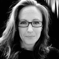 Sarah Knoop's Instagram, Twitter & Facebook